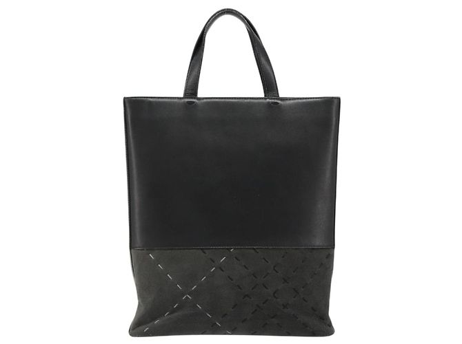 Borsa Tote BURBERRY in pelle nera con dettagli argento Auth 187340 Nero - vista 2