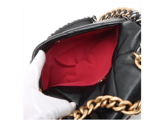 CHANEL 19 Medium gesteppte Lammleder Handtasche Schwarz - Ansicht 11