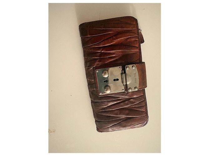 Miu Miu Burgundy Leather Clasp Wallet Brown - view 2
