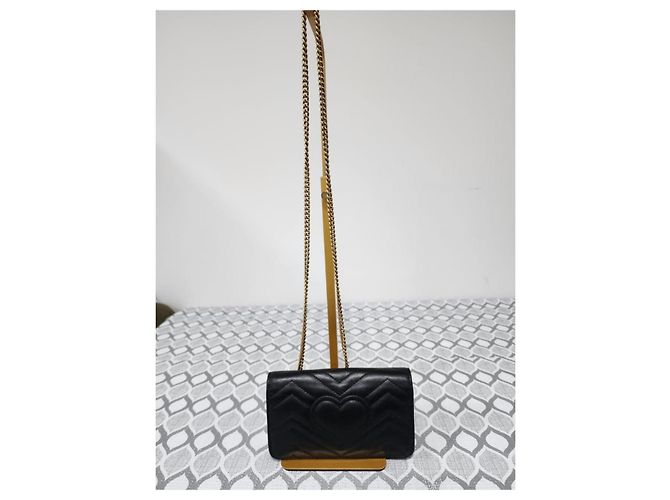 Gucci Mini GG Marmont Bug Portafoglio con catena - Nero - vista 3