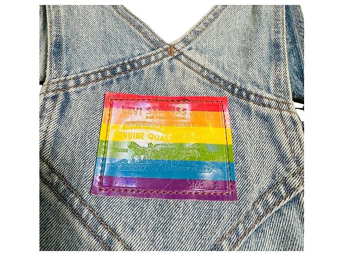 Levi's Pride Collection Salopette Corta in Denim Blu - vista 4