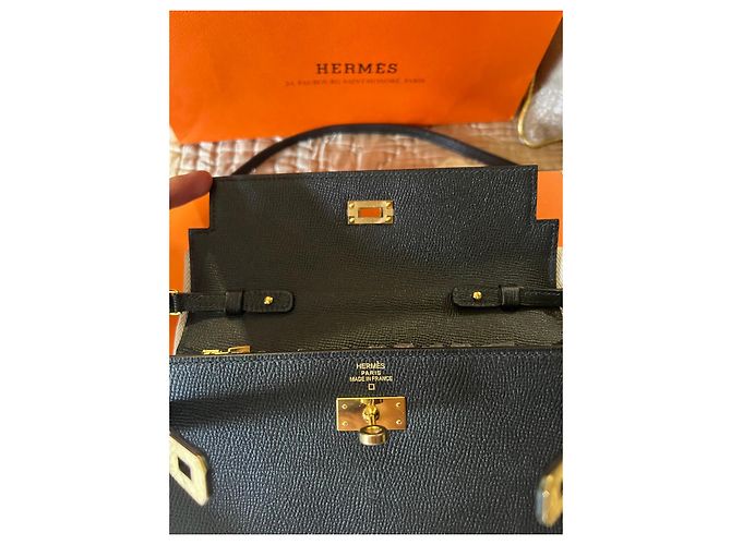 Hermès Kelly To Go Clutch in Vitello Epsom Nero - vista 14