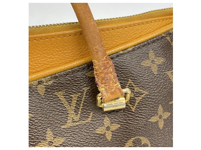 Borsa Louis Vuitton Monogram Pallas in Saffron D'oro - vista 6