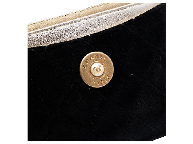 Pochette Chanel Black Small Quilted Velvet Medallion con zip Nero - vista 5