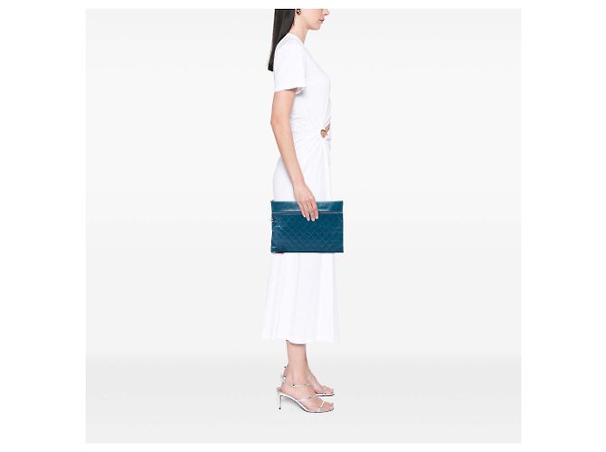 Chanel Blue CC gestepptes Lammleder Multi-Zip Clutch Blau - Ansicht 6