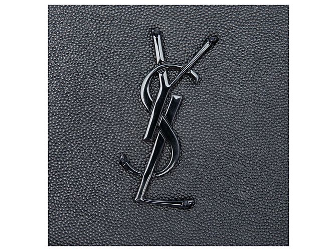 Saint Laurent Kate Clutch Monogram Monochrome in schwarzem Grain de Poudre Leder - Ansicht 5