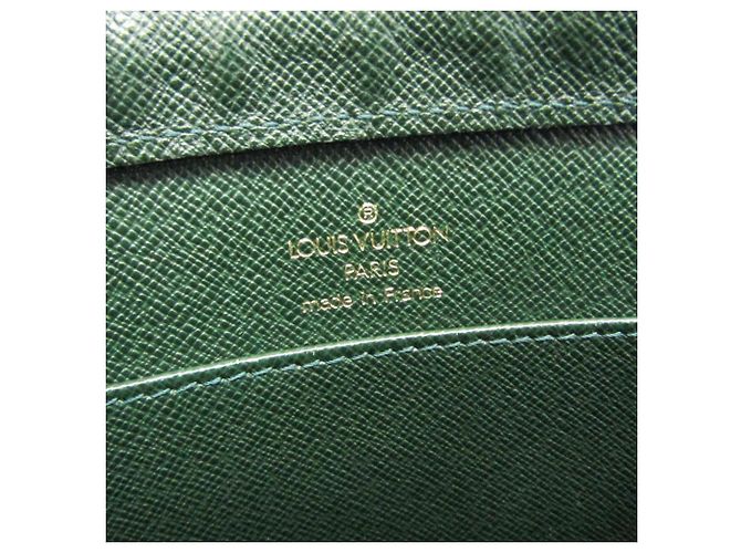 Clutch da uomo Louis Vuitton Taiga Baikal M30184 - vista 11