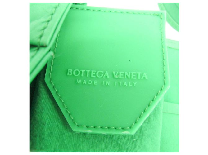 Borsa a tracolla in pelle verde Intrecciato Cassette Bottega Veneta - vista 14