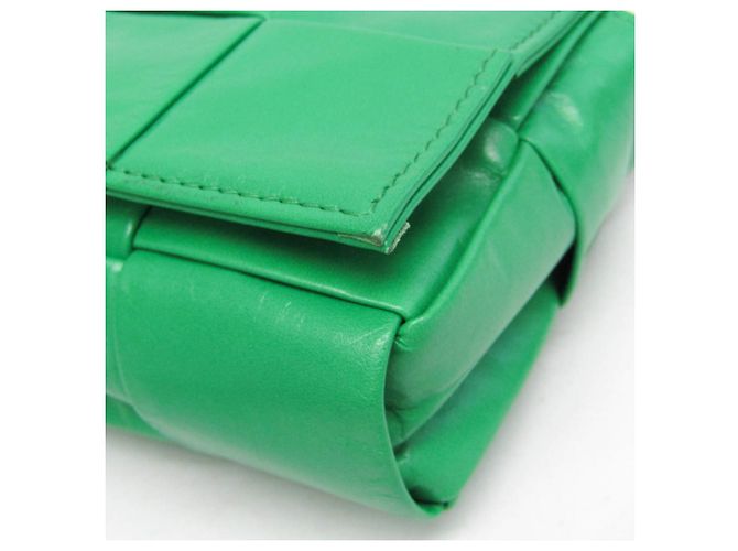 Borsa a tracolla in pelle verde Intrecciato Cassette Bottega Veneta - vista 5
