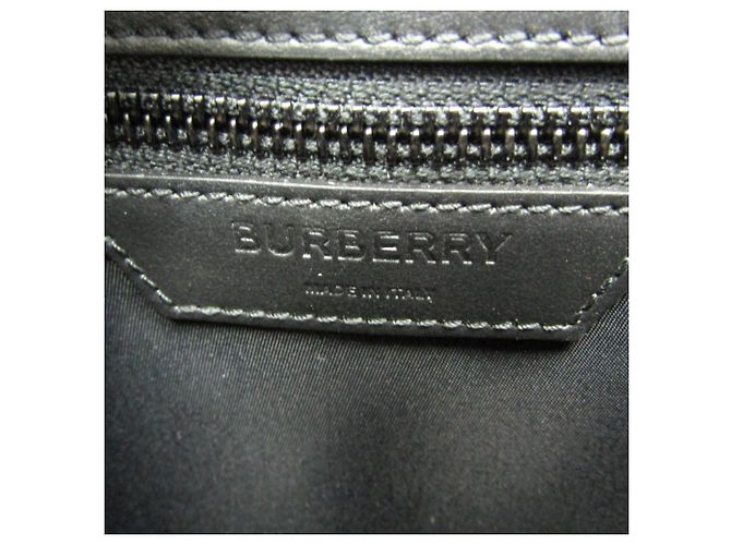 Borsa a tracolla in pelle da donna Burberry Universal Passport 8051828 Nero Bianco - vista 12