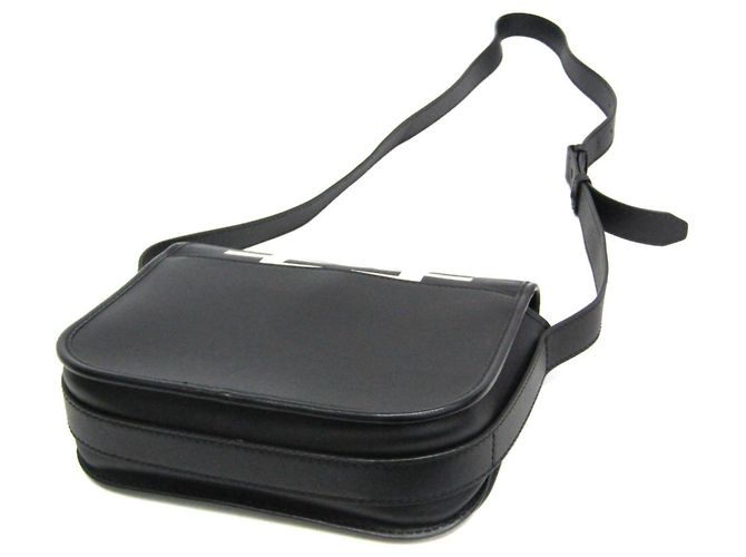Borsa a tracolla in pelle da donna Burberry Universal Passport 8051828 Nero Bianco - vista 2