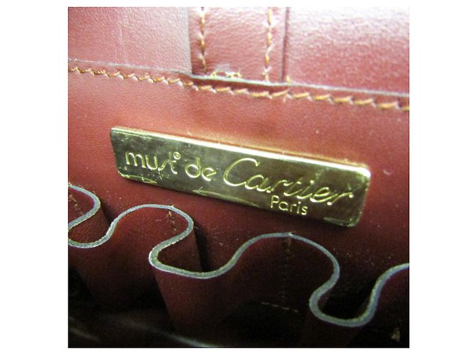 Borsa a tracolla in pelle Cartier Must Bordeaux Bordò - vista 15