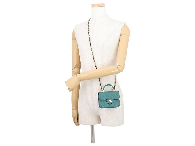 Portafoglio con catena in agnello verde Chanel - vista 4