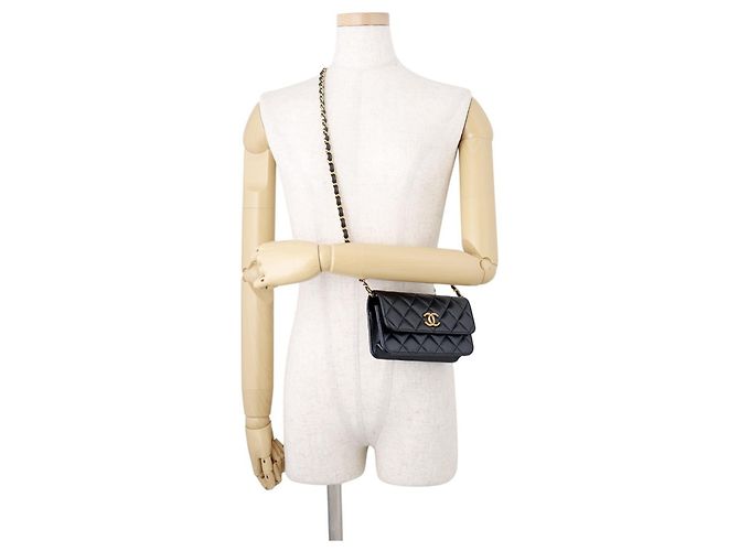 Borsa a tracolla con catena in pelle di vitello granulata gunmetal Chanel Metallico - vista 4