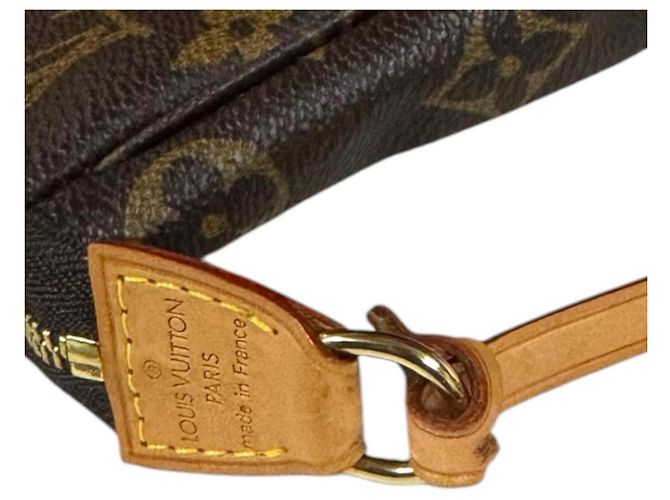 Borsa Louis Vuitton Pochette Accessoires Marrone - vista 12