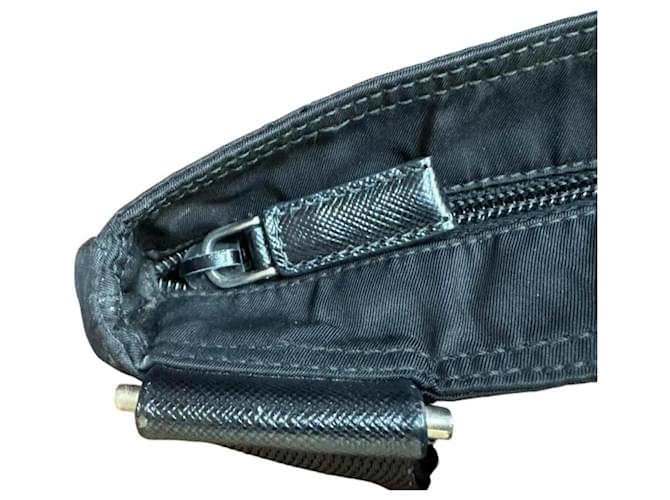 Borsa a tracolla in nylon Prada Nero - vista 15