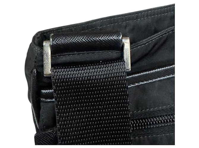 Borsa a tracolla in nylon Prada Nero - vista 17