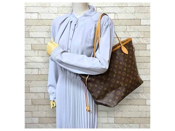 Borsa Tote Louis Vuitton Neverfull MM Monogram Marrone - vista 2