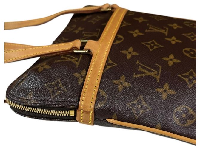 Borsa a Spalla Louis Vuitton Coussin GM Monogram Marrone - vista 13