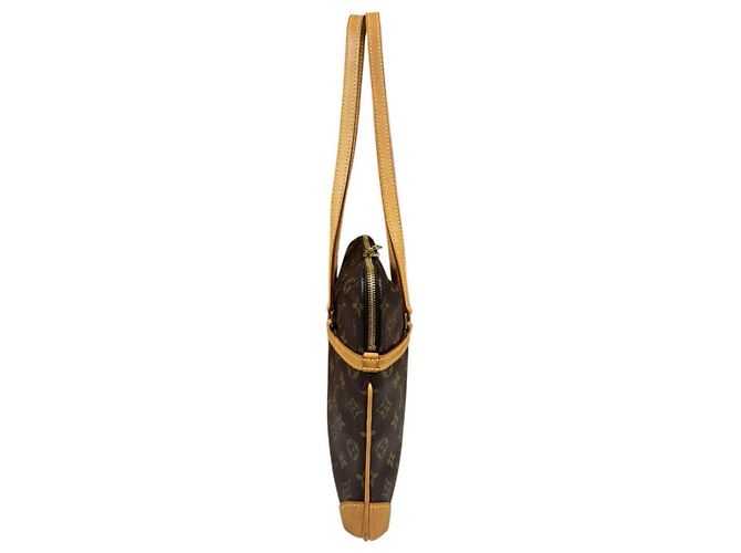 Borsa a Spalla Louis Vuitton Coussin GM Monogram Marrone - vista 3