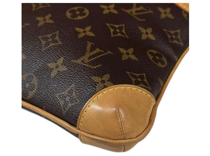 Borsa a Spalla Louis Vuitton Coussin GM Monogram Marrone - vista 8
