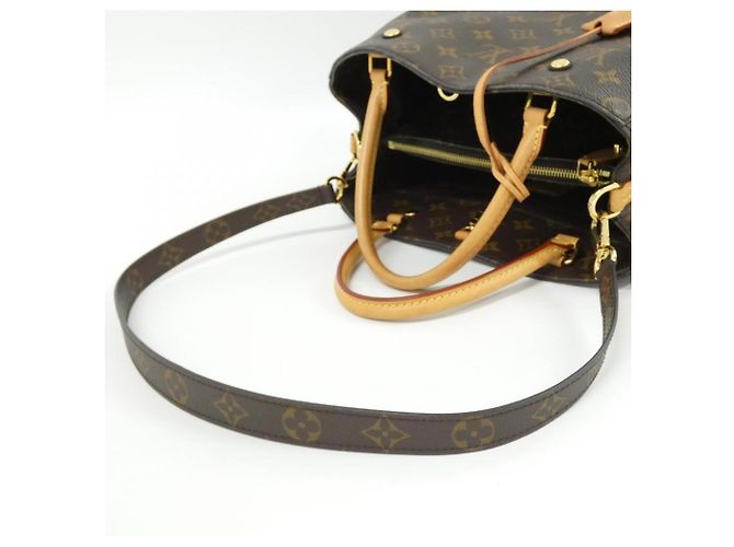 Borsa Louis Vuitton Monogram Montaigne MM M41056 Marrone - vista 9