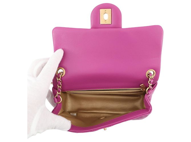 Borsa a tracolla Chanel Matelassé con catena Porpora - vista 5