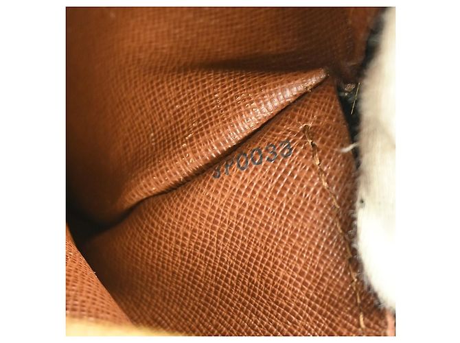 Louis Vuitton Papillon Monogram Canvas 26 Marrone - vista 5