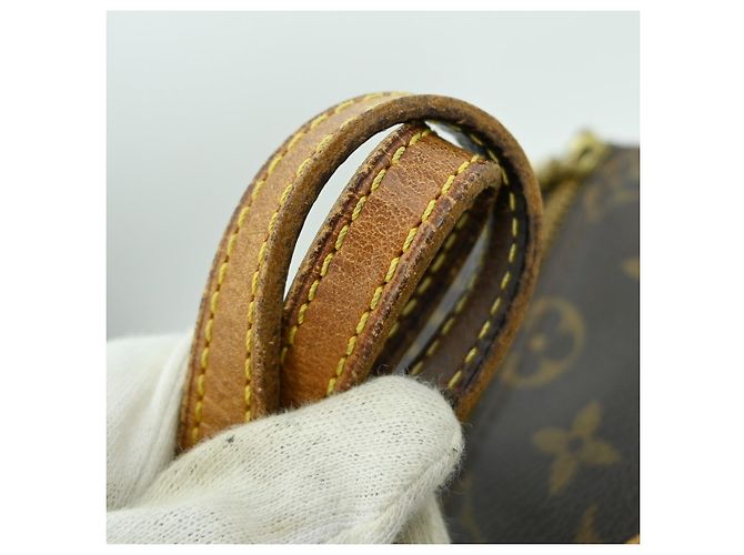 Louis Vuitton Papillon Monogram Canvas 26 Marrone - vista 6