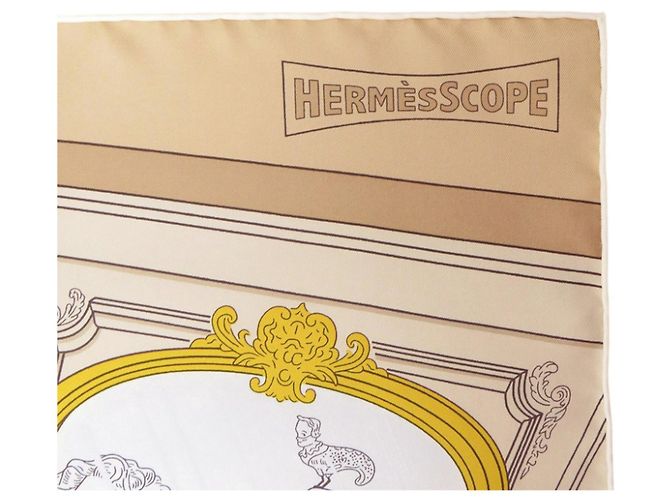 Silk In Hermès Foulard in seta Hermes Carre 90 MYSTERE AU 24 Multicolore Beige - vista 5