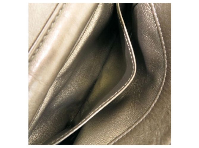 Borsa a tracolla in pelle Chanel Chevron Coco Mark Marrone - vista 7