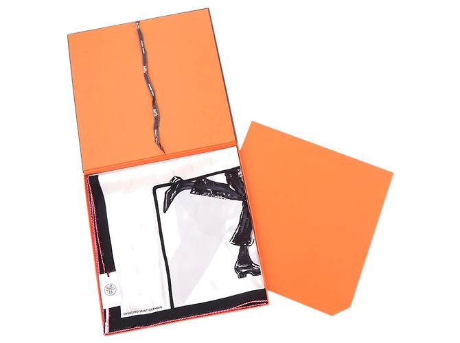 Hermès Hermes Carré 70 Swinging Saint Germain Seidentuch Schwarz Weiß Rot - Ansicht 2
