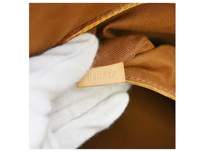 Louis Vuitton Alma Monogram Canvas PM Marrone - vista 5