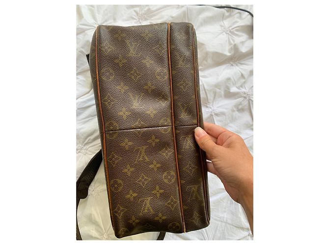 Borsa a tracolla Louis Vuitton Nile Monogram Marrone - vista 11