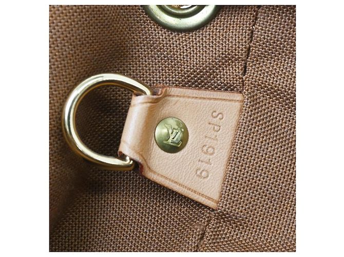 Louis Vuitton Vintage Montsouris Monogram Canvas GM Marron - vue 5