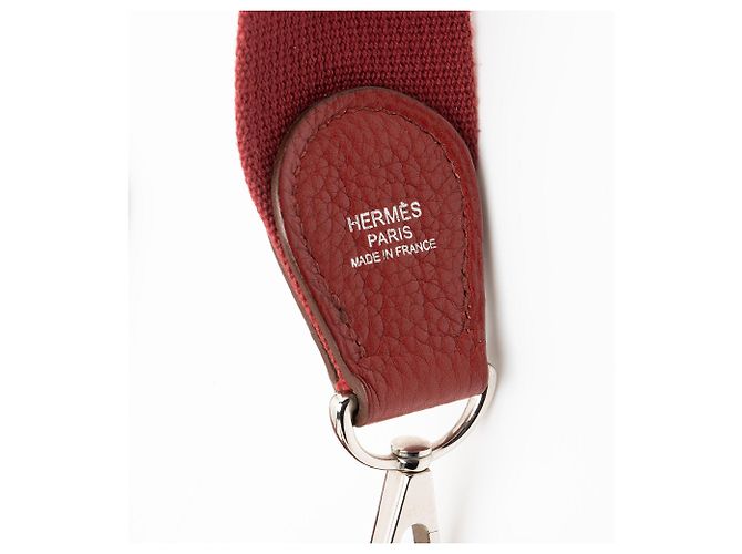 Hermès Hermes Taurillon Clemence Evelyne III PM Shoulder Bag Red - view 9