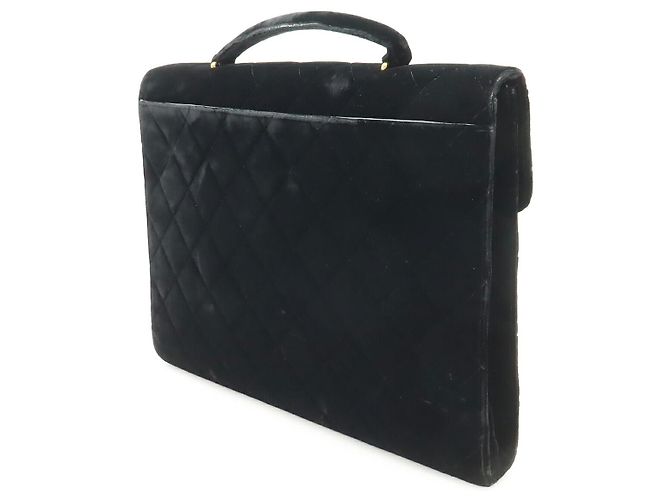 Valigetta Chanel Velvet Leather Matelasse Coco Mark Nero - vista 2