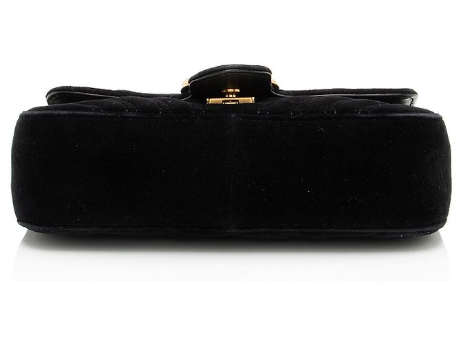 Borsa Gucci Matelasse Velvet GG Marmont Small Flap Nero - vista 4