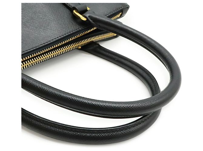 Borsa a tracolla Galleria Triangle in pelle Saffiano Prada Nero - vista 4