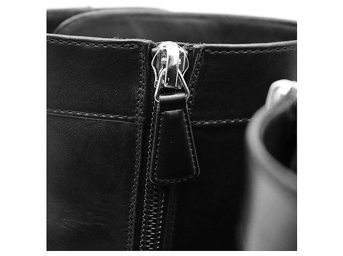 Timeless Stivaletti in pelle Chanel G31285 Nero Bordò - vista 14