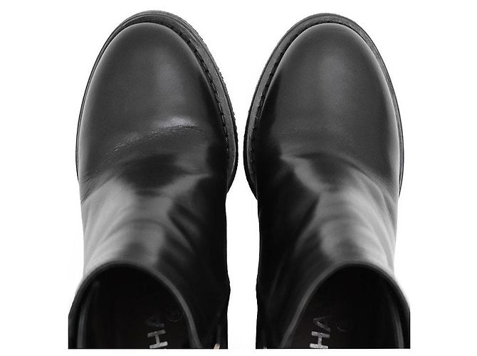 Timeless Stivaletti in pelle Chanel G31285 Nero Bordò - vista 8