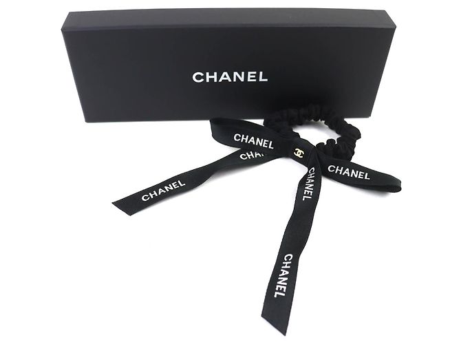 Timeless Scrunchie Chanel COCO Mark Logo Ribbon Accessorio per Capelli Nero - vista 2