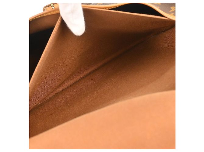 Louis Vuitton Saumur Monogram Canvas 35 Marrone - vista 3