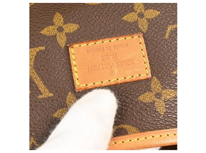 Louis Vuitton Saumur Monogram Canvas 35 Marrone - vista 5