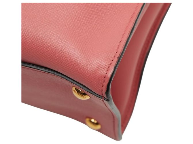 Borsa Prada Triangle Logo Plate in pelle Saffiano rosa - Ansicht 4