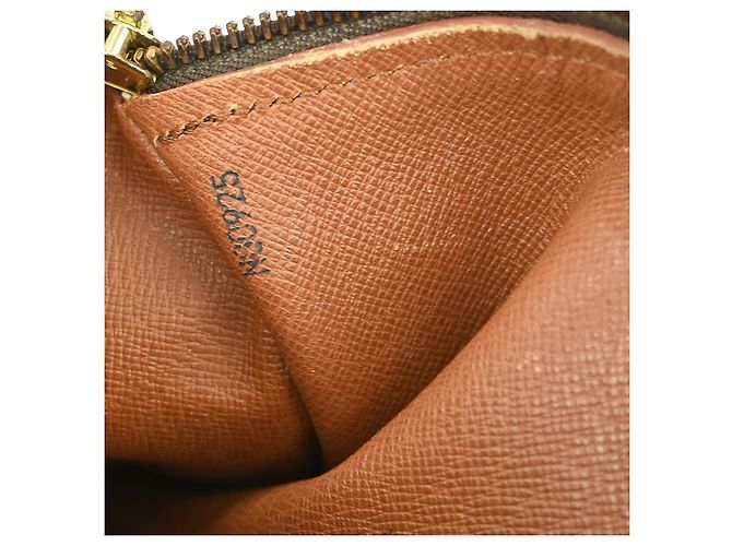 Louis Vuitton Papillon Monogram Canvas 30 Marrone - vista 5