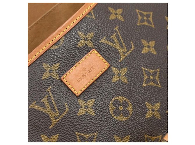 Louis Vuitton Saumur Monogram Canvas 35 Marrone - vista 5