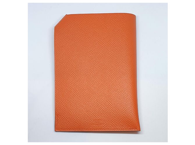 Hermès Portapasaportes Tarmac Terre Battue Piel Epsom - vista 2