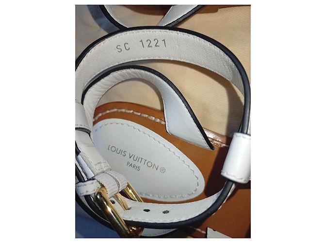 Sandali piatti Louis Vuitton in pelle bianca con monogramma traforato Marrone Bianco - vista 2