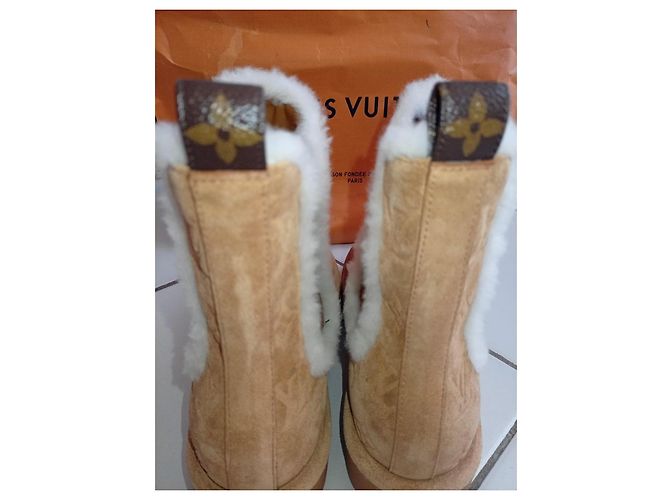 Botas Chelsea Louis Vuitton de ante marrón con forro de pelo Castaño - vista 3